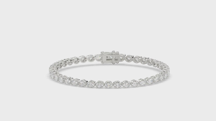 Oval · 5 ct · White gold · video